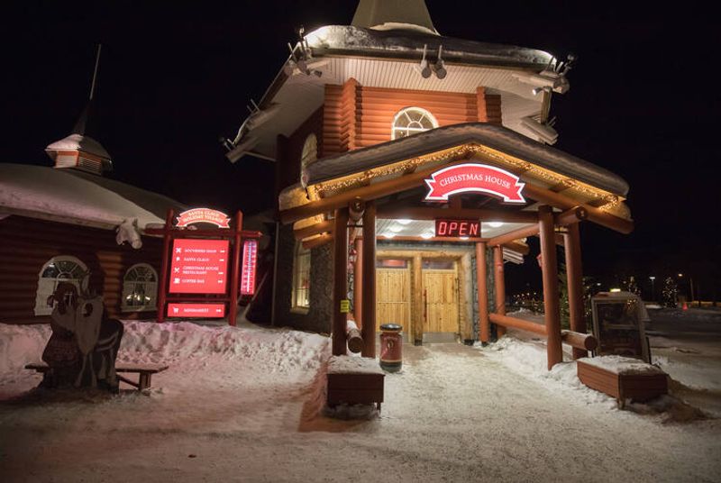 Rovaniemen joulukylän rakennus